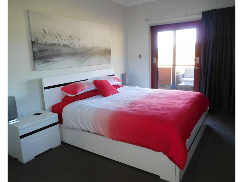 125 Park Avenue, Childers QLD 4660