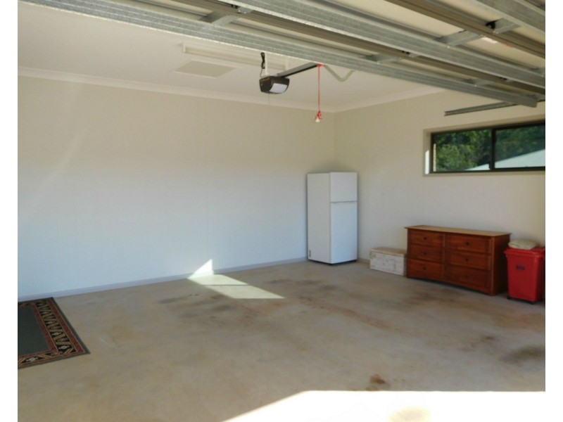 125 Park Avenue, Childers QLD 4660