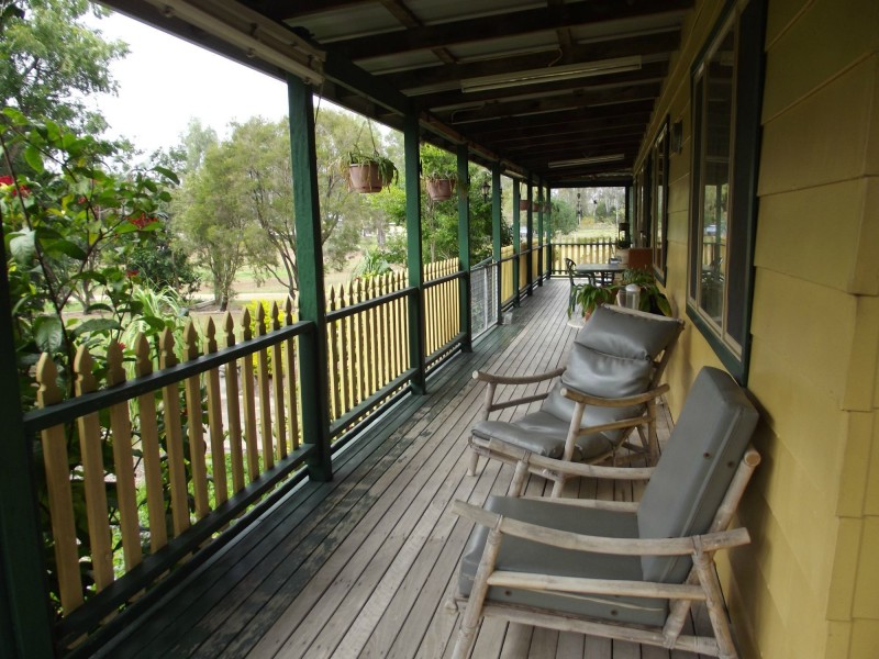 16 Little Main Street, Dallarnil QLD 4621