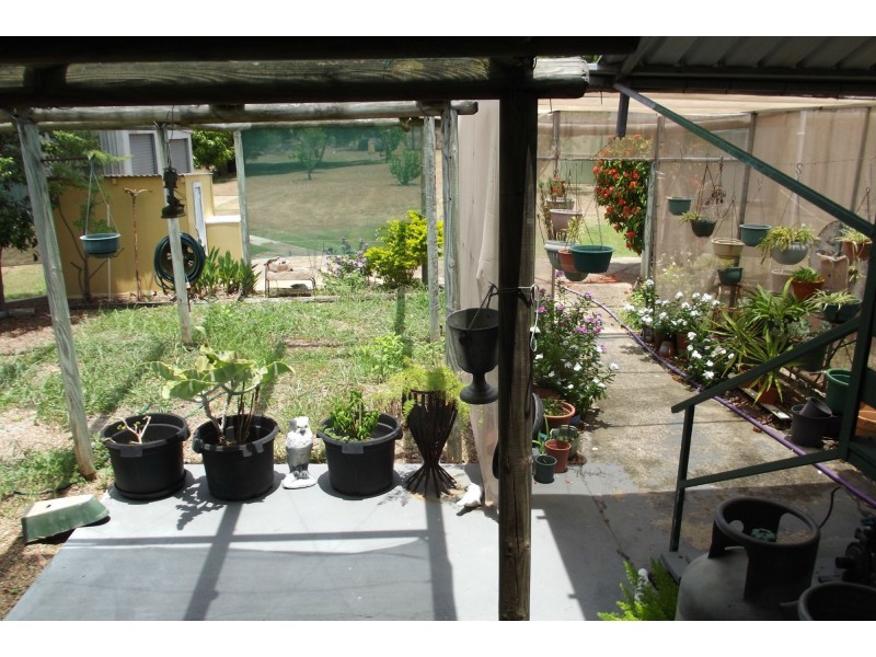 16 Little Main Street, Dallarnil QLD 4621