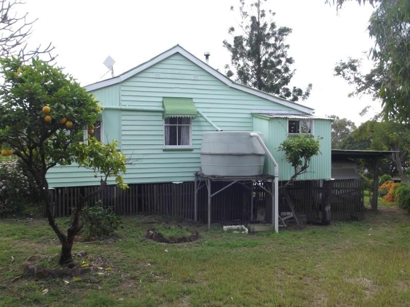 9 Elizabeth Street, Biggenden QLD 4621