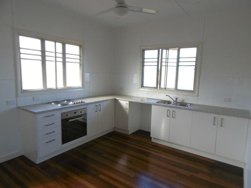 8 Ridgway Street, Childers QLD 4660