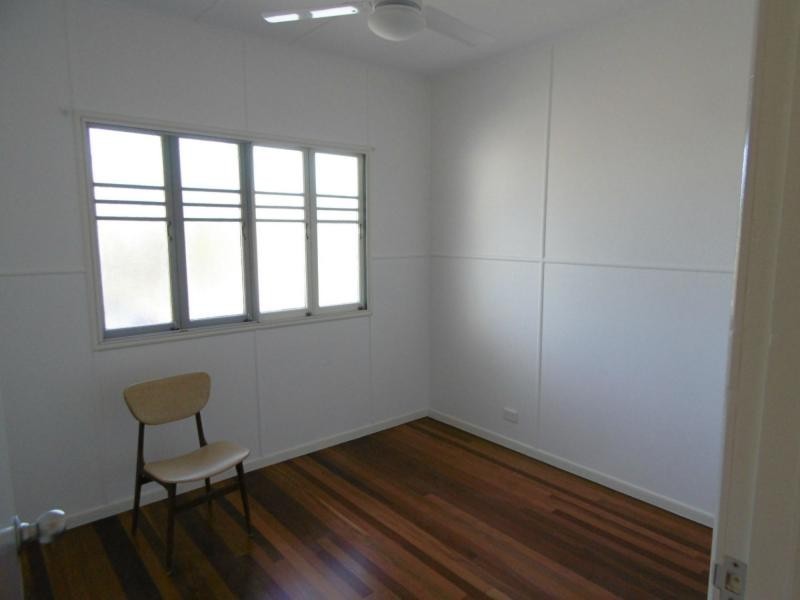 8 Ridgway Street, Childers QLD 4660