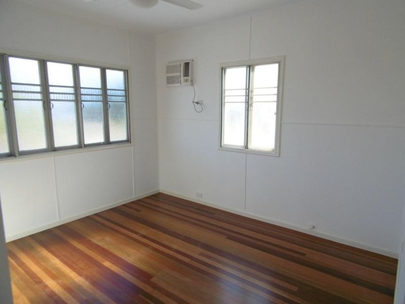 8 Ridgway Street, Childers QLD 4660