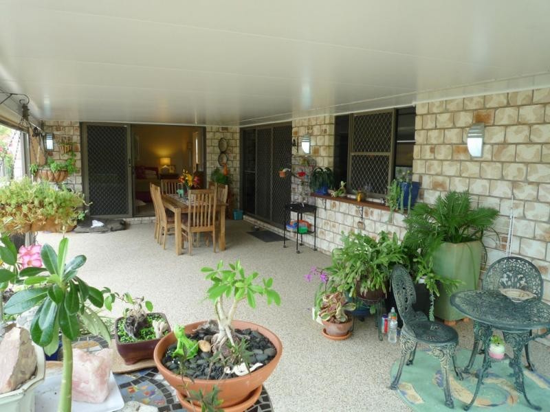 2 Honeyeater Court, Woodgate QLD 4660