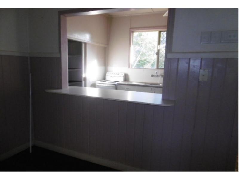 30 Churchill Street, Childers QLD 4660