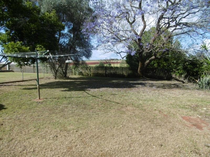 30 Churchill Street, Childers QLD 4660