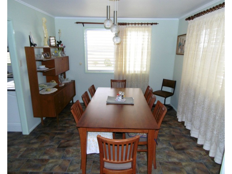 6 Harney Street, Childers QLD 4660