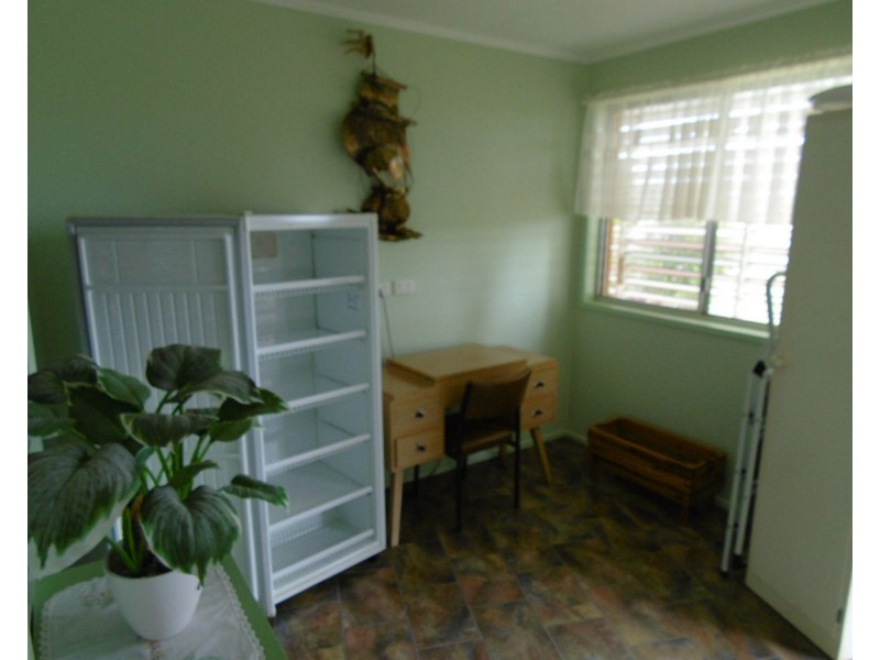 6 Harney Street, Childers QLD 4660