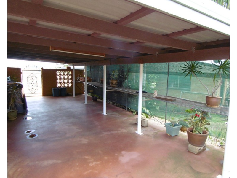 6 Harney Street, Childers QLD 4660