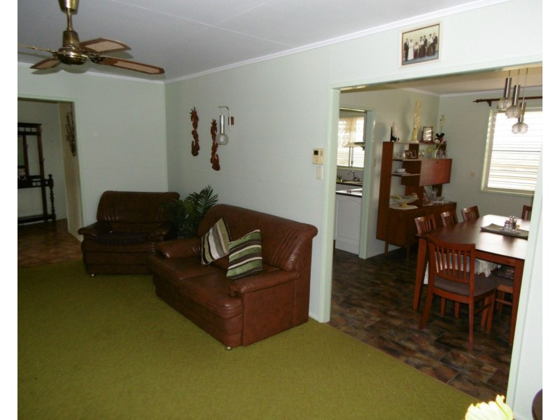 6 Harney Street, Childers QLD 4660