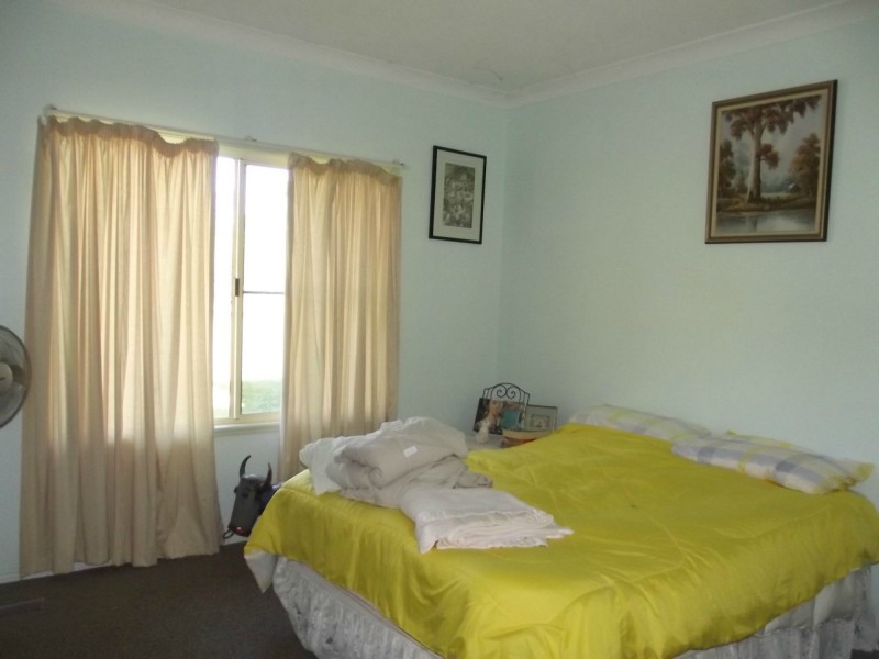 112 Coles Road, Kullogum QLD 4660