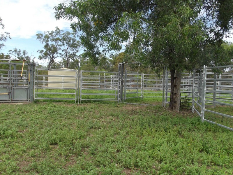 112 Coles Road, Kullogum QLD 4660