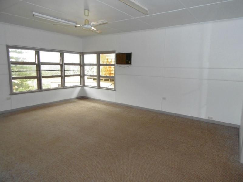 198 Churchill Street, Childers QLD 4660