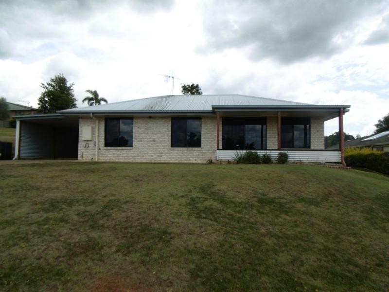 10 Pioneer Avenue, Childers QLD 4660