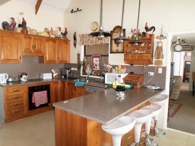 299 Bunns Road, Childers, Apple Tree Creek QLD 4660