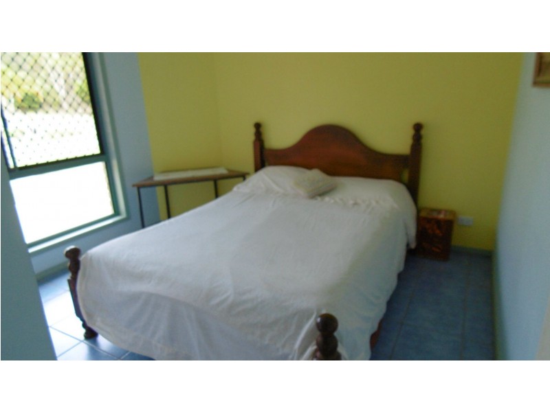 200 Rainbows Road, South Isis QLD 4660