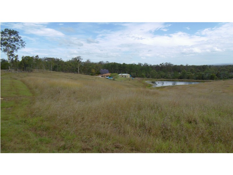 200 Rainbows Road, South Isis QLD 4660