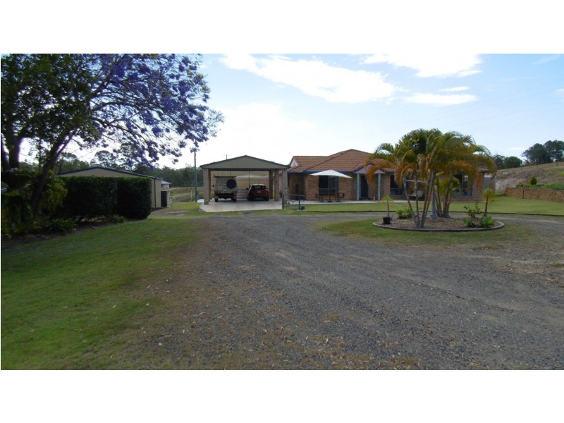 200 Rainbows Road, South Isis QLD 4660