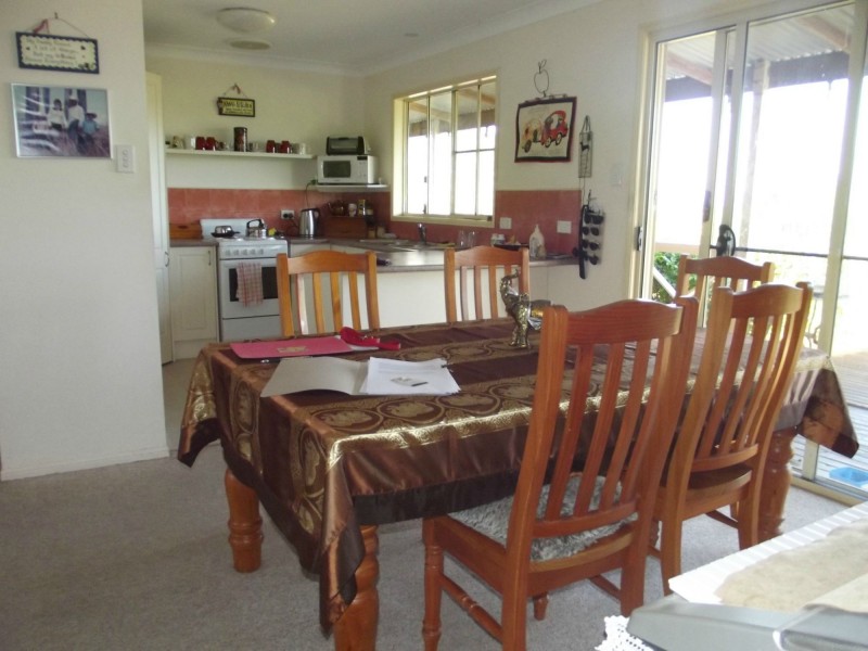 48 Fenwicks Road, Biggenden QLD 4621