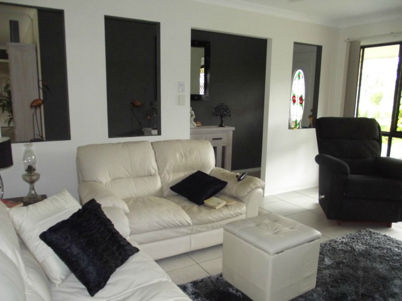 3 Talinga Court, Redridge QLD 4660