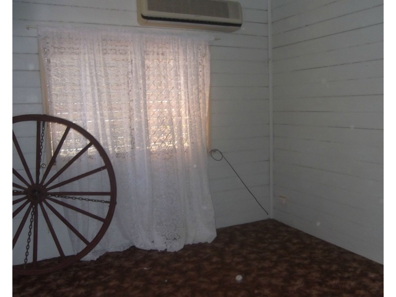 24 Ridgway Street, Childers QLD 4660