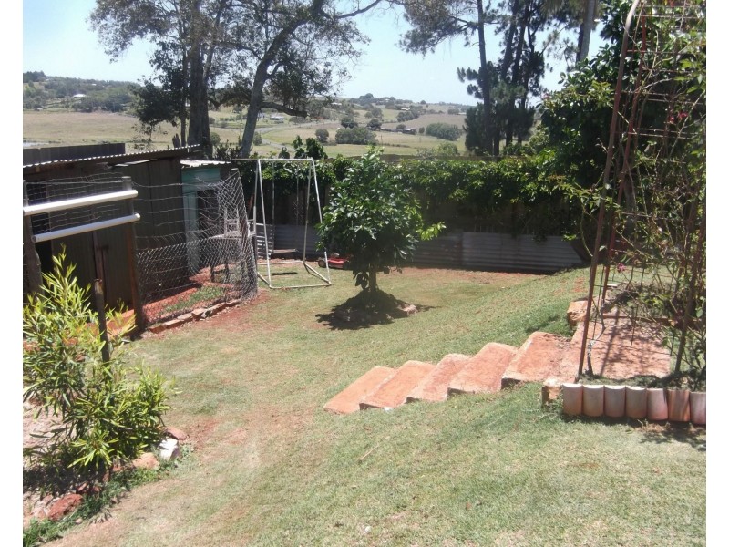 24 Ridgway Street, Childers QLD 4660