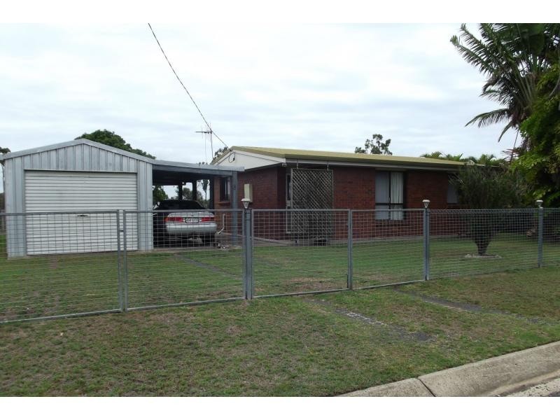 8 Moller Street, Buxton QLD 4660