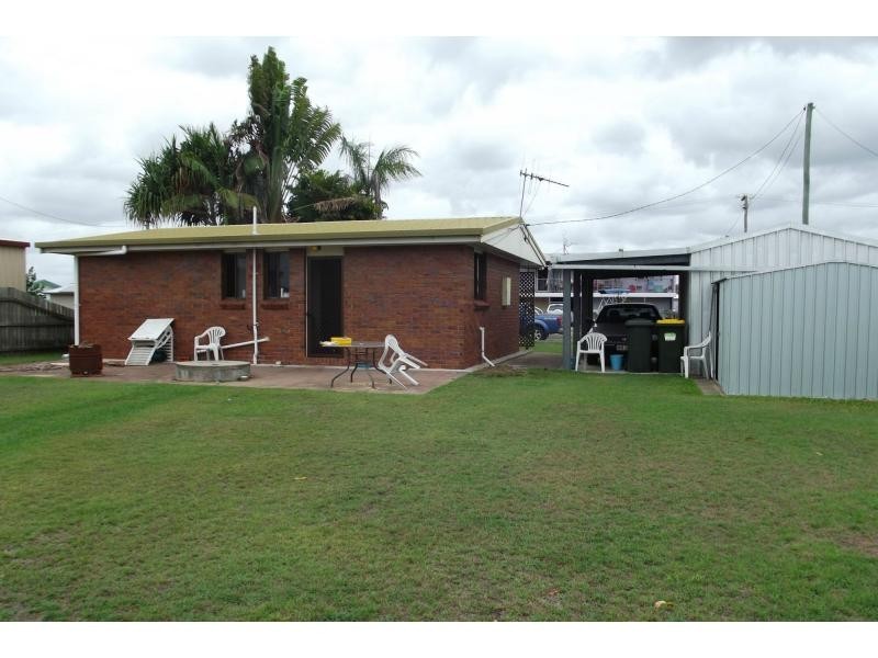 8 Moller Street, Buxton QLD 4660