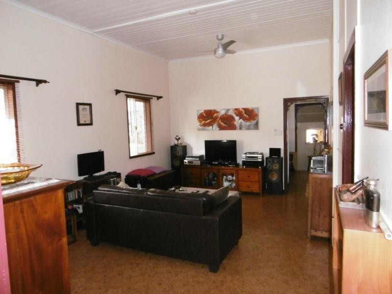 15 North Street, Childers QLD 4660