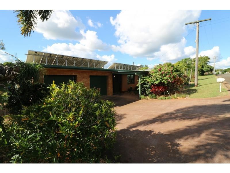 15 Cevn Street, Childers QLD 4660