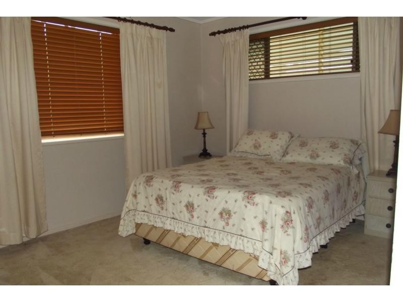 15 Cevn Street, Childers QLD 4660
