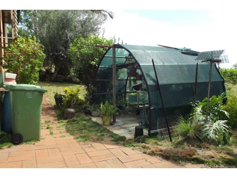 15 Cevn Street, Childers QLD 4660