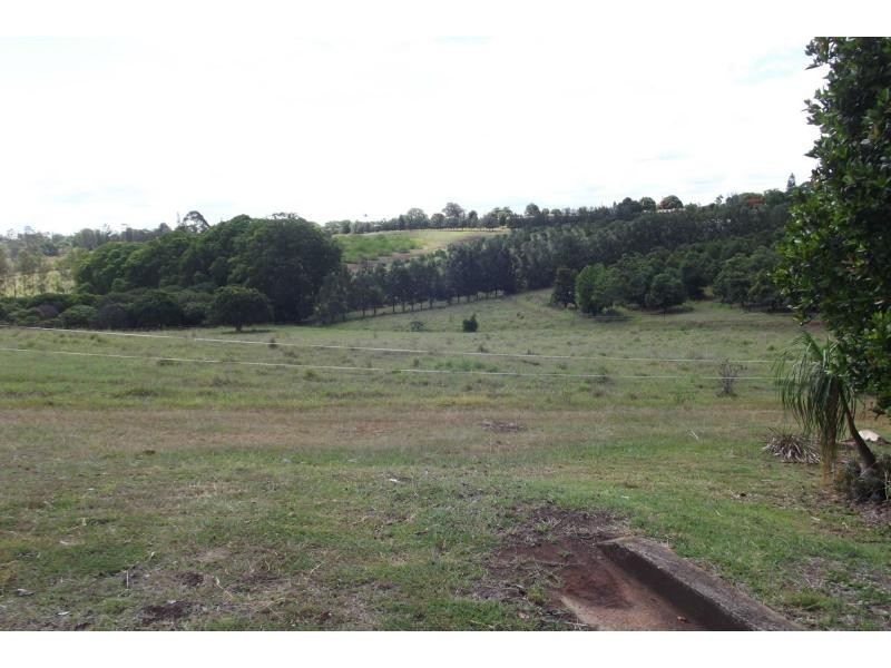15 Cevn Street, Childers QLD 4660