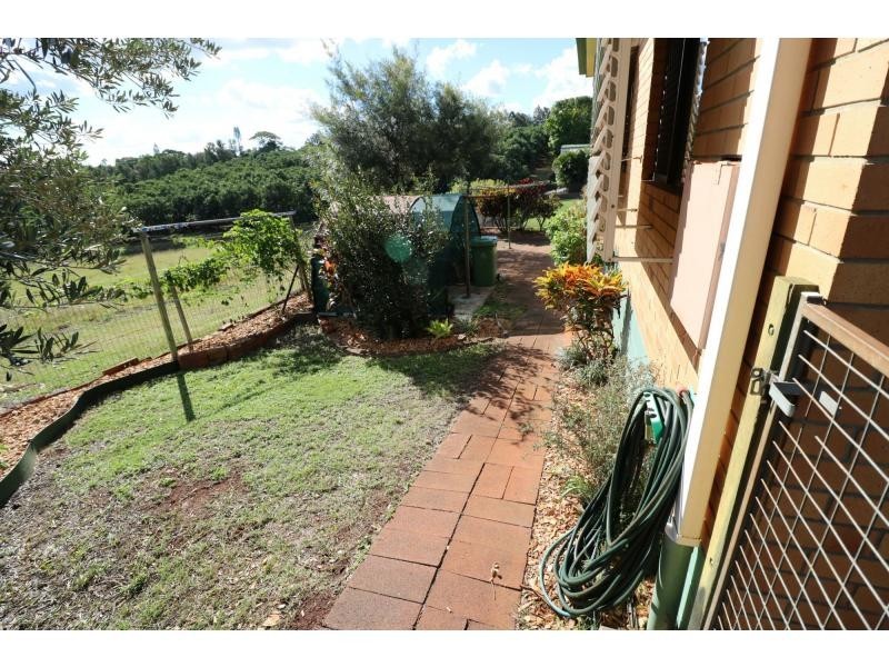 15 Cevn Street, Childers QLD 4660