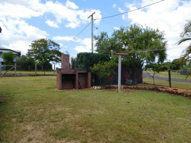 16 Queen Street St, Cordalba QLD 4660
