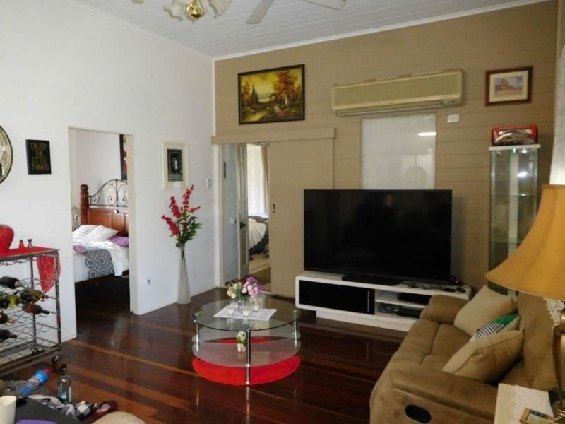16 Queen Street St, Cordalba QLD 4660