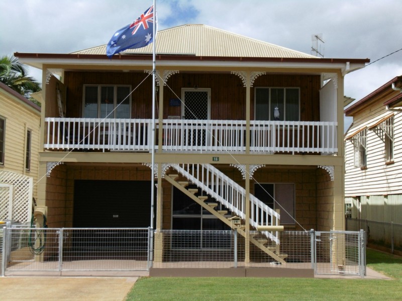 16 West Street, Childers QLD 4660