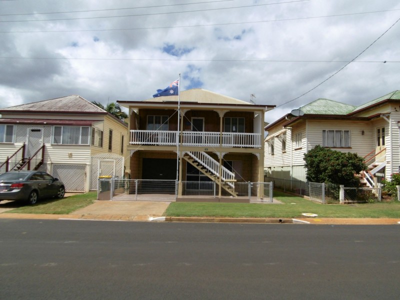16 West Street, Childers QLD 4660