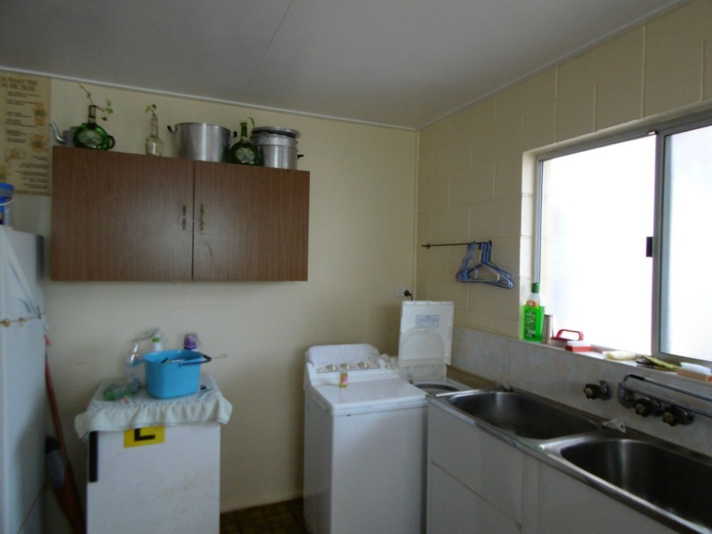 16 West Street, Childers QLD 4660