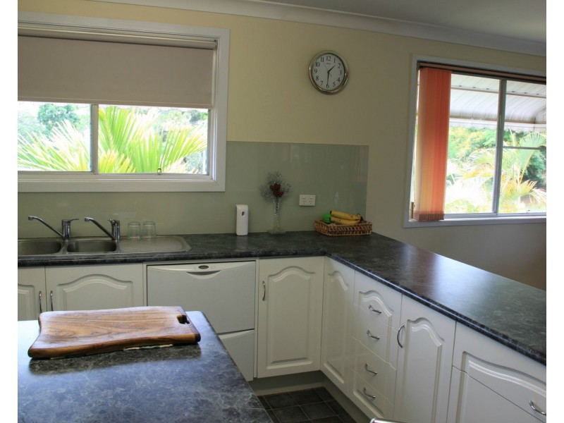 4 Delaney Court, Childers QLD 4660