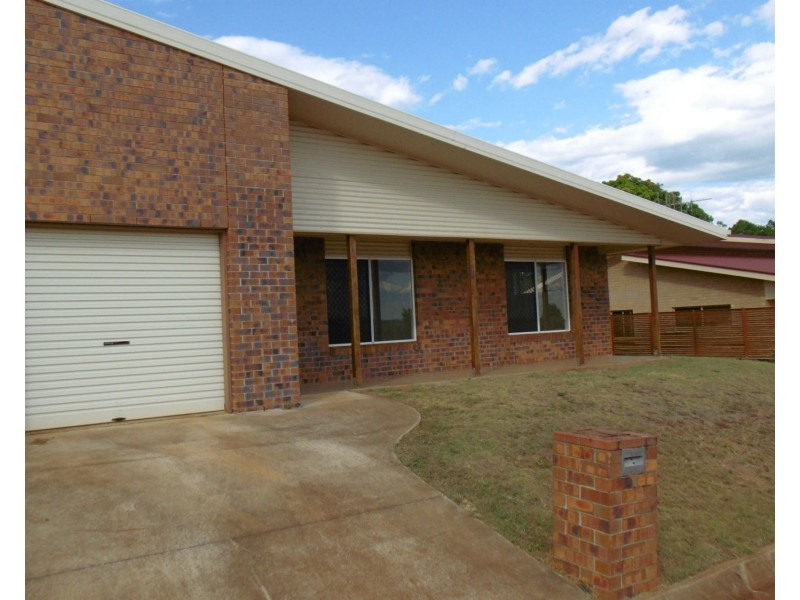 4/22 Hendle Street, Childers QLD 4660