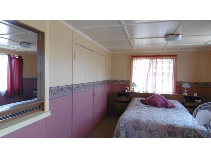 25 Nelson St St, Childers QLD 4660