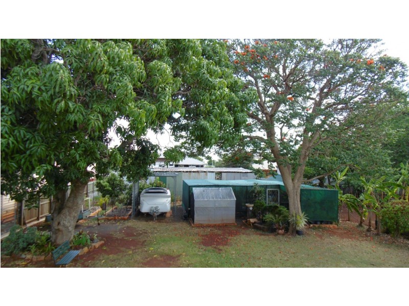 25 Nelson St St, Childers QLD 4660