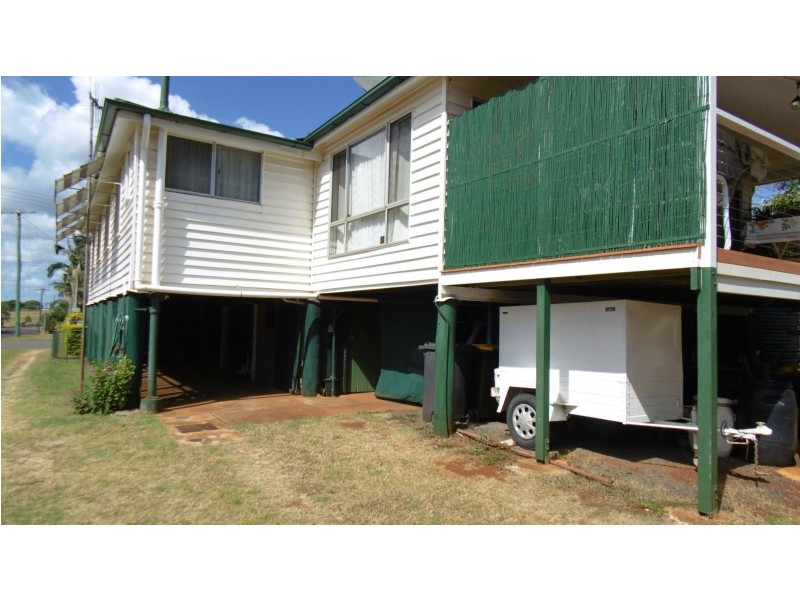 25 Nelson St St, Childers QLD 4660
