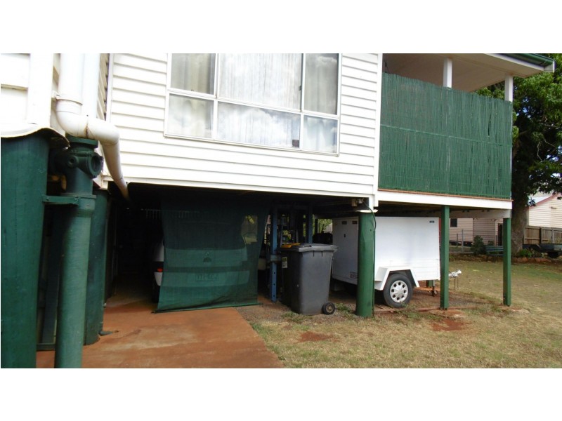 25 Nelson St St, Childers QLD 4660