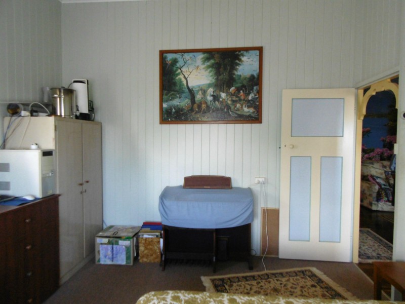 25 Nelson St St, Childers QLD 4660