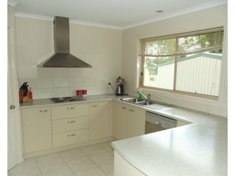 15 Yalla Lane, Redridge QLD 4660