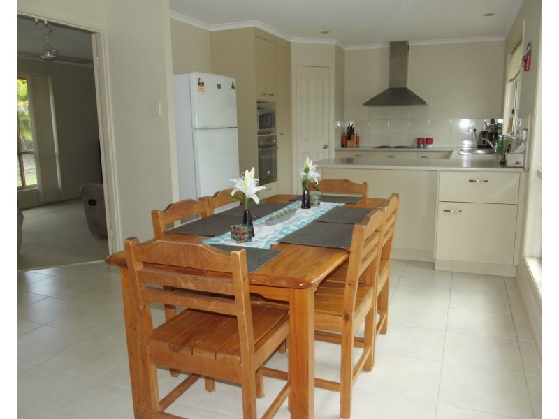 15 Yalla Lane, Redridge QLD 4660