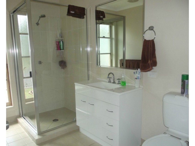 15 Yalla Lane, Redridge QLD 4660